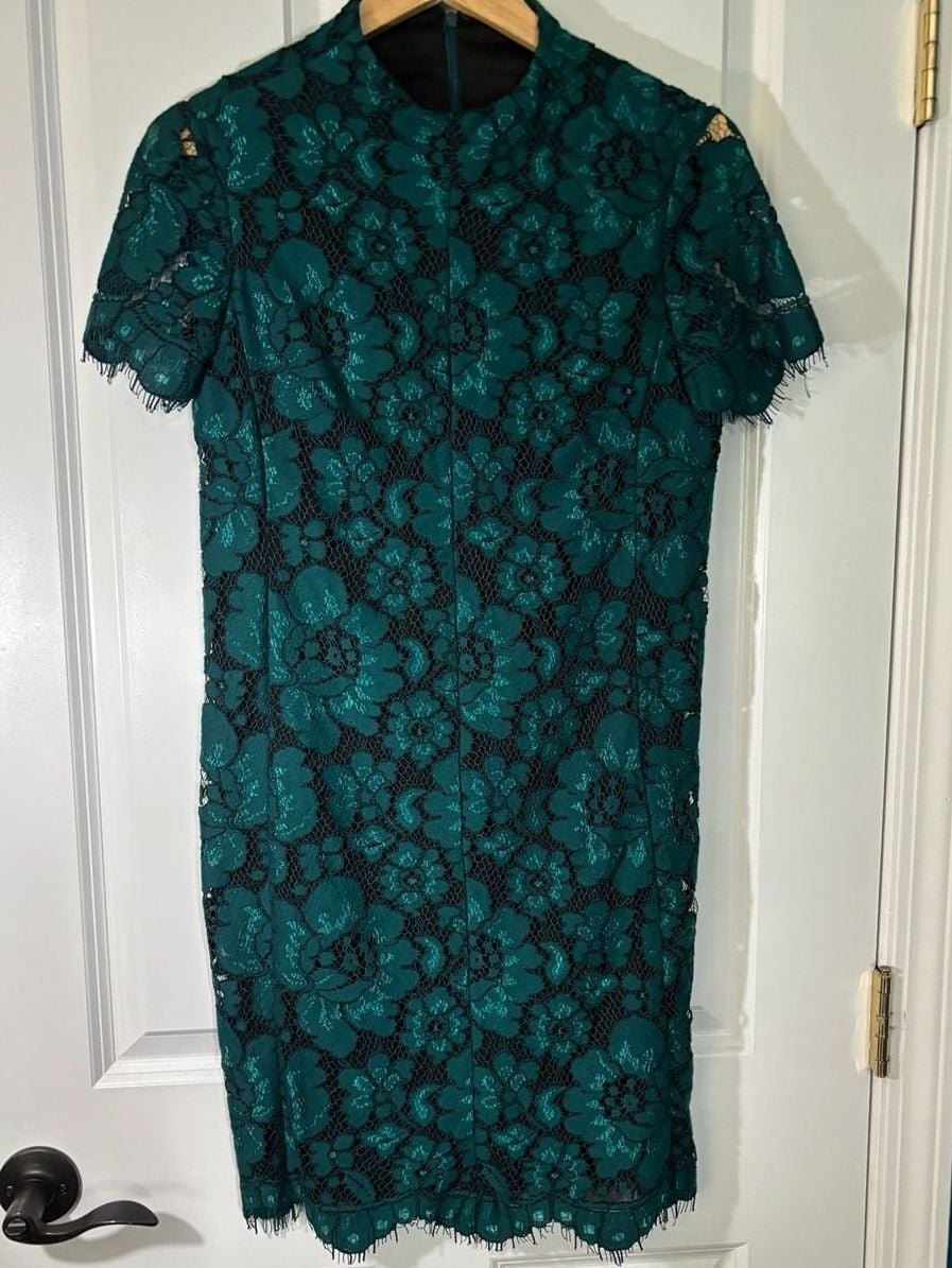 Betsey Johnson Emerald Lace Mock Neck Mini Shift Dress 2 3