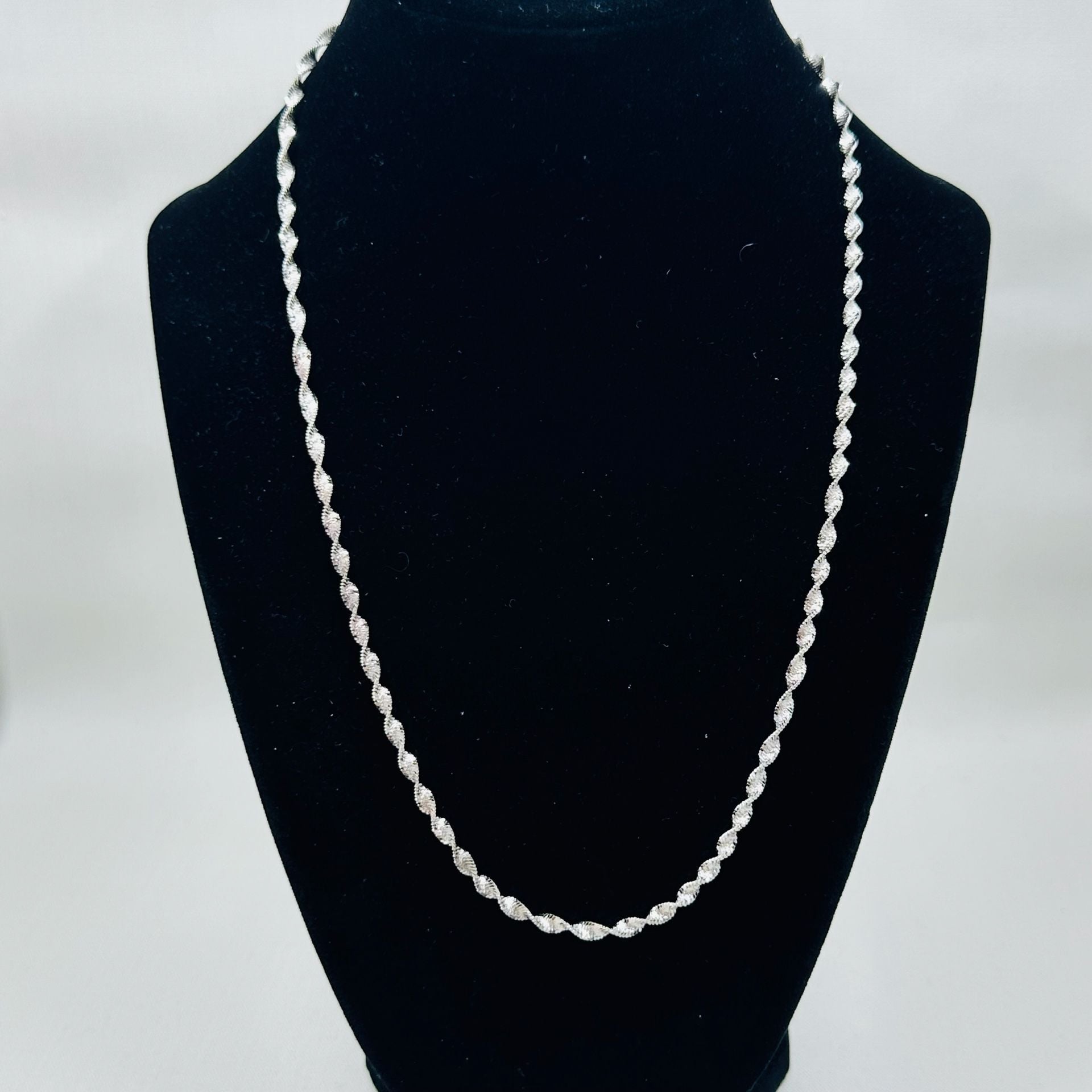 925 Italy Sterling Silver Twisted Textured Chain Necklace 18” 2