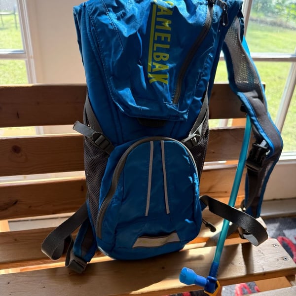 Camelbak Rogue 2L Hydration Pack Blue Backpack