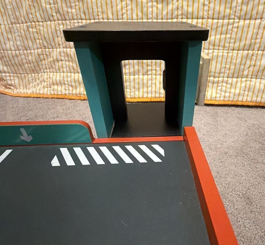 Mentari Wooden Toy Gas Station Playset & Garage - Base Only 4