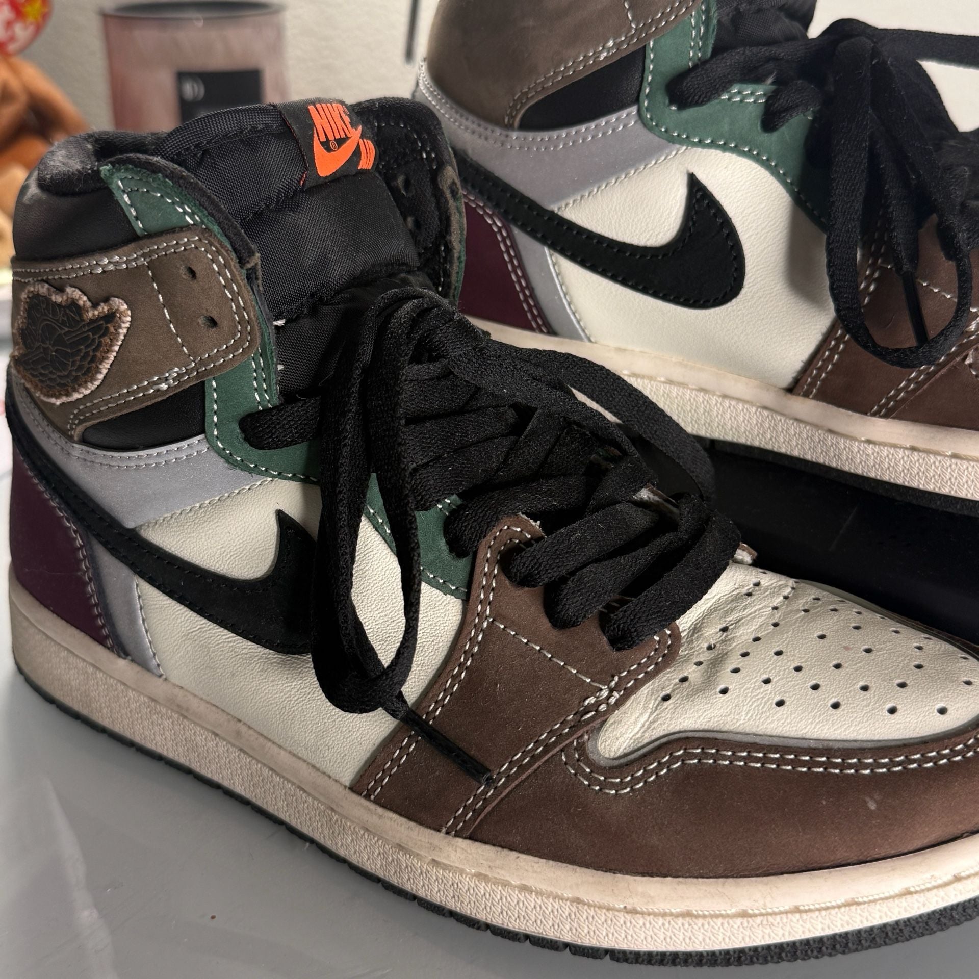 Nike Air Jordan 1 Retro High OG Hand Crafted Size 7 8