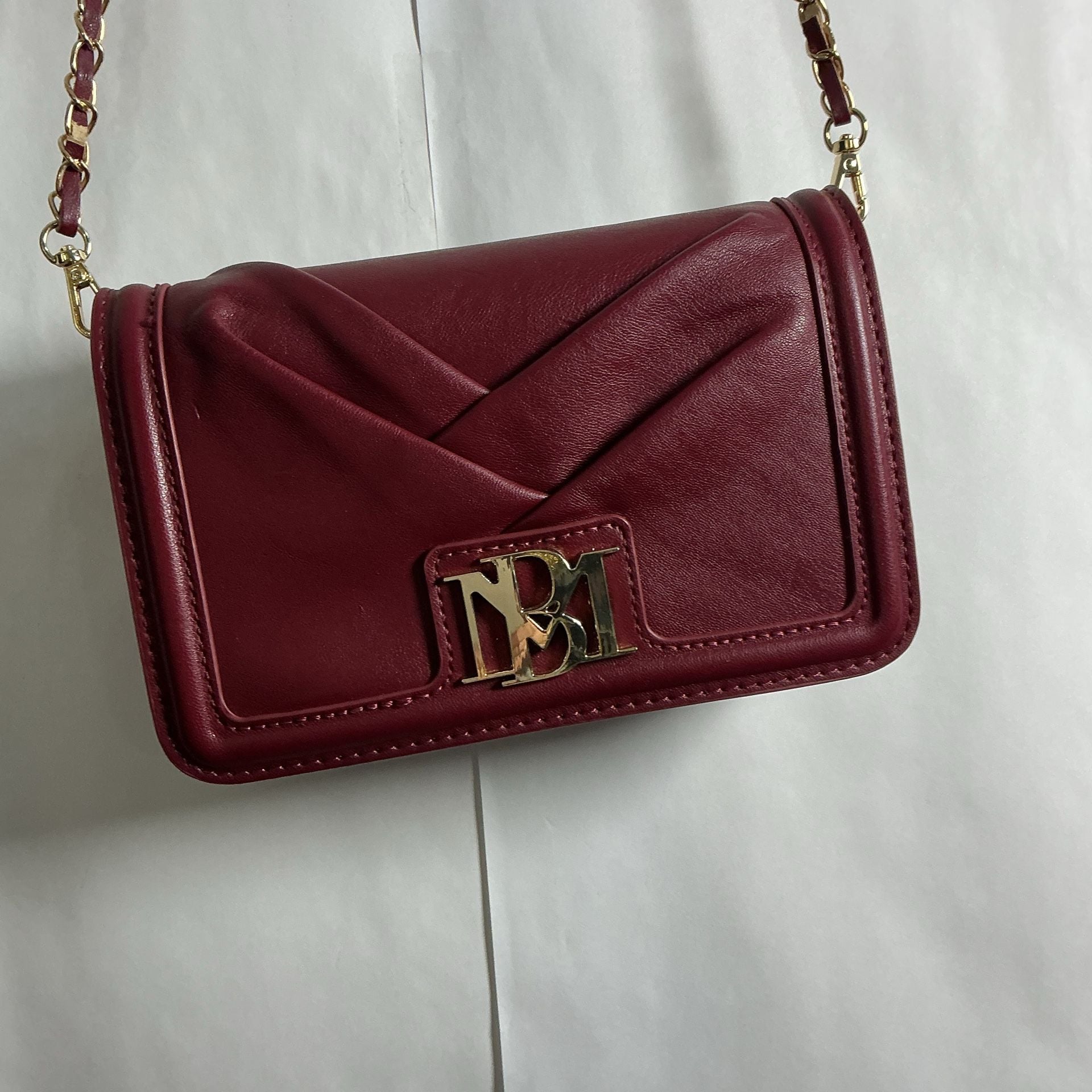 Badgley Mischka Pleated Crossbody Bag Burgundy Gold Chain 3