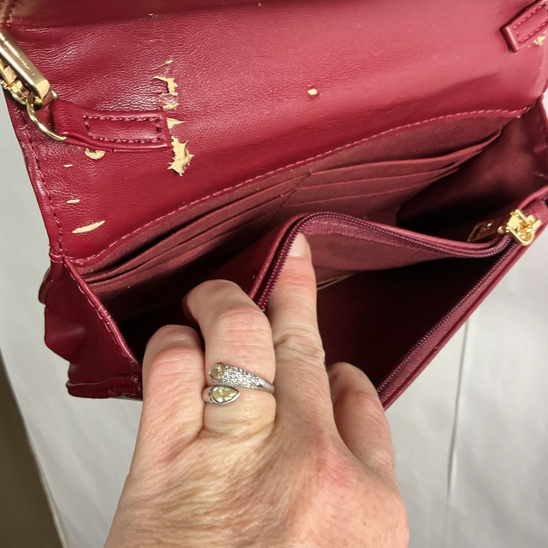 Badgley Mischka Pleated Crossbody Bag Burgundy Gold Chain 11