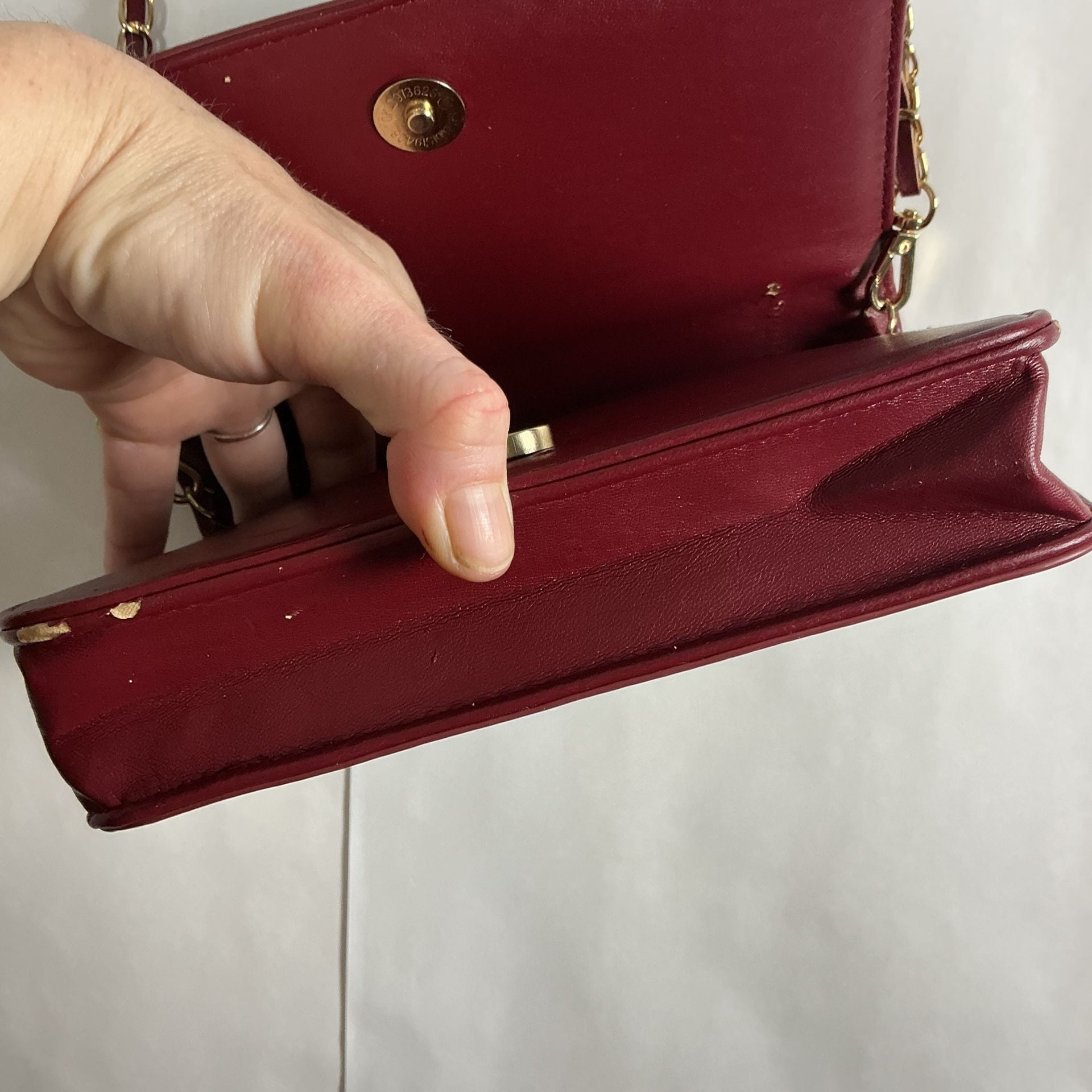 Badgley Mischka Pleated Crossbody Bag Burgundy Gold Chain 12