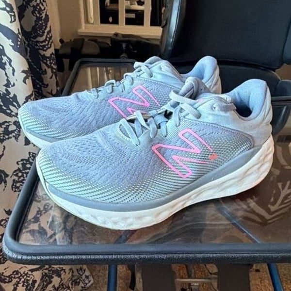 New Balance Fresh Foam X 840v1 Sneaker Women Size 10 Arctic Grey Raspberry