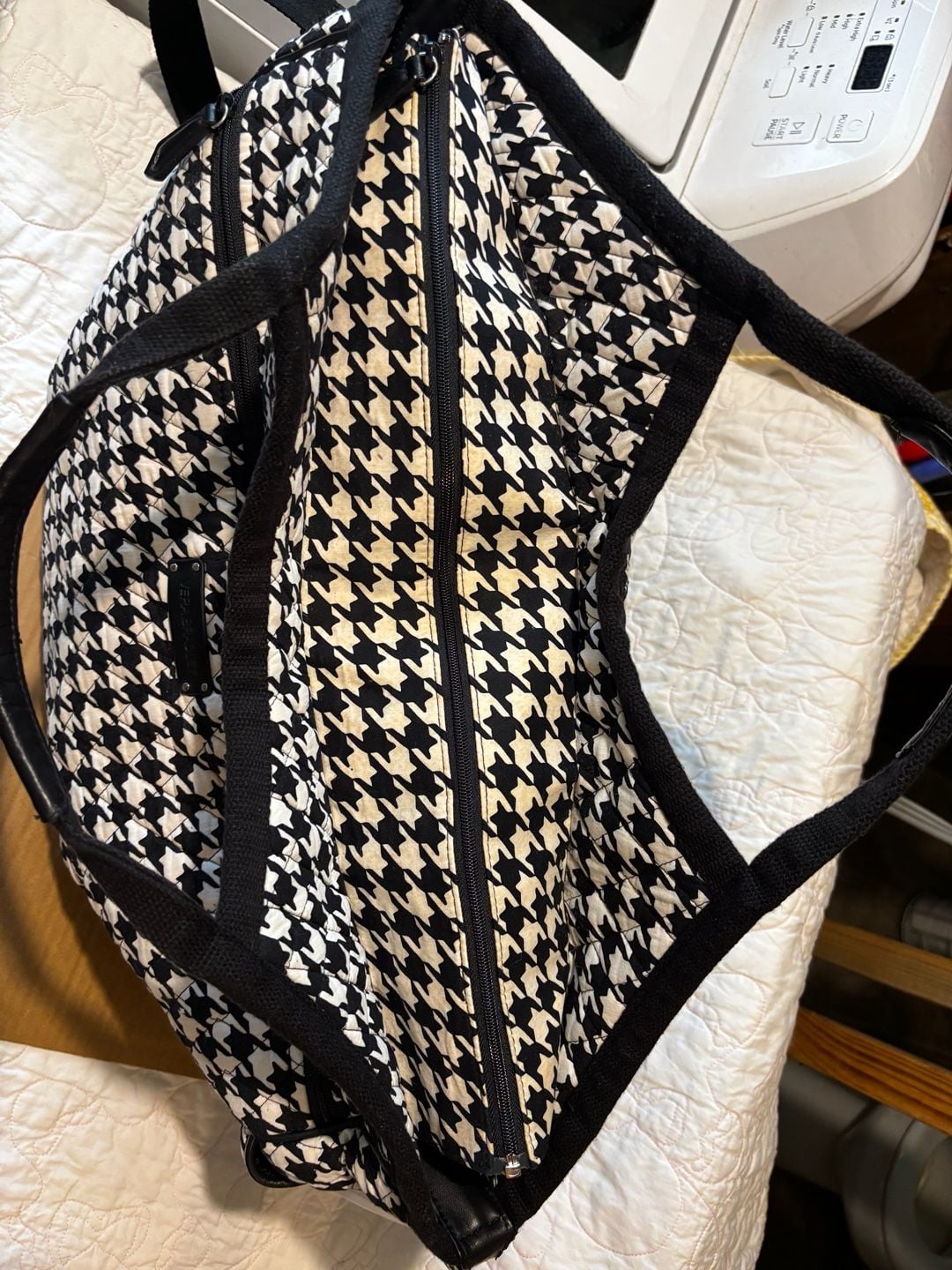 Vera Bradley Black White Houndstooth Quilted Travel Carry Shoulder Bag 3