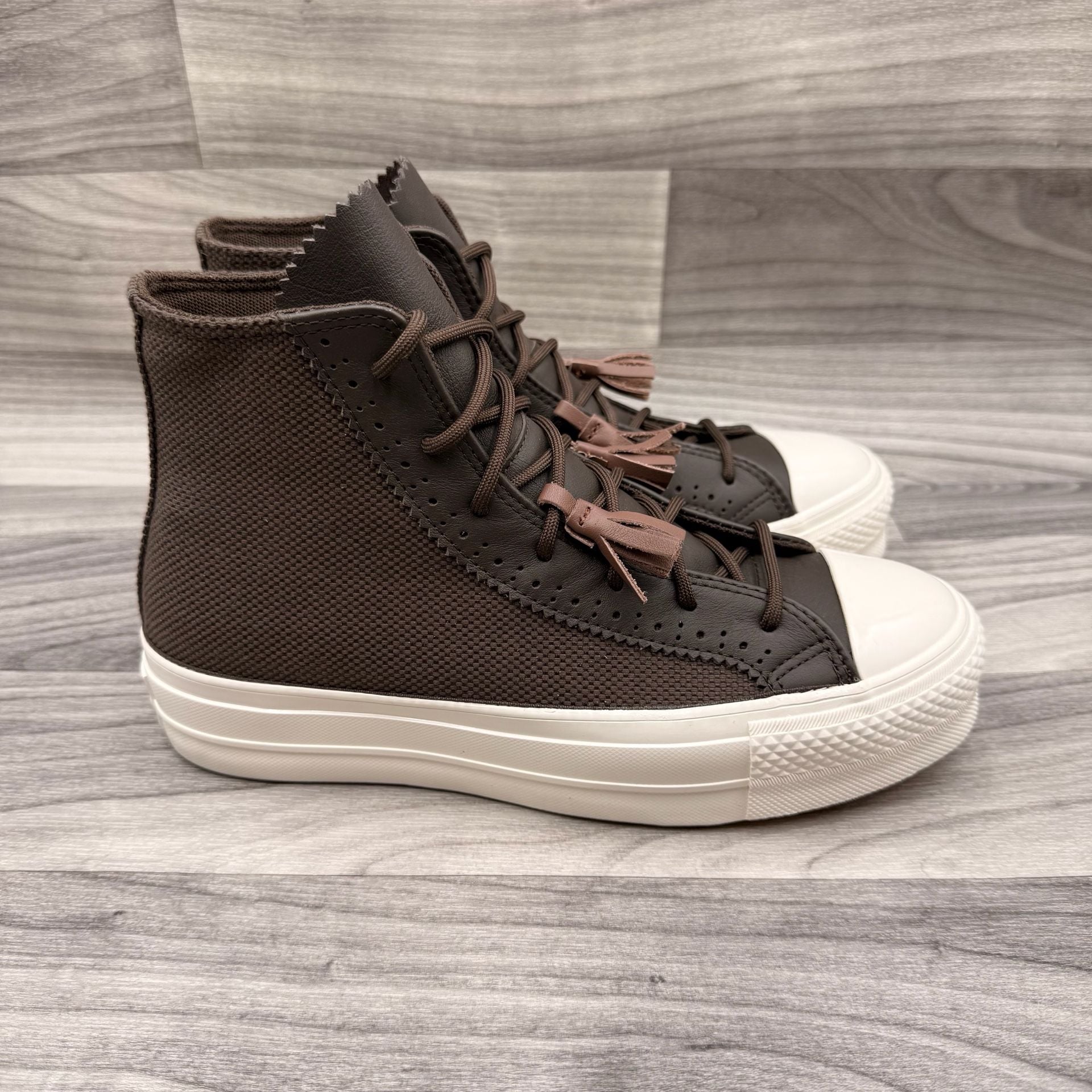 Converse Women’s 9 Chuck Taylor All Star Lift Platform High "Tassels” 4