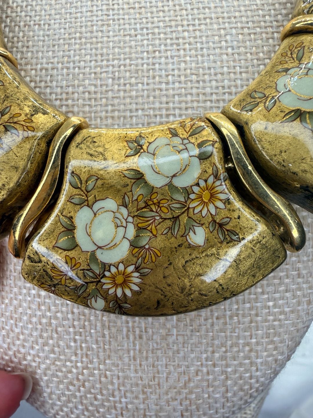 Vintage Japan Gold Tone Floral Statement Necklace 3