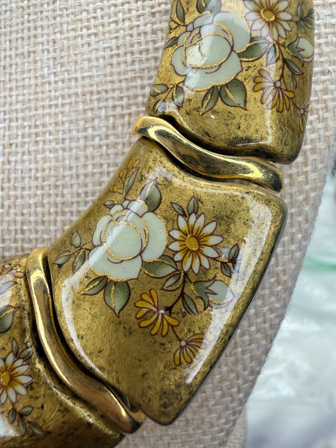 Vintage Japan Gold Tone Floral Statement Necklace 4