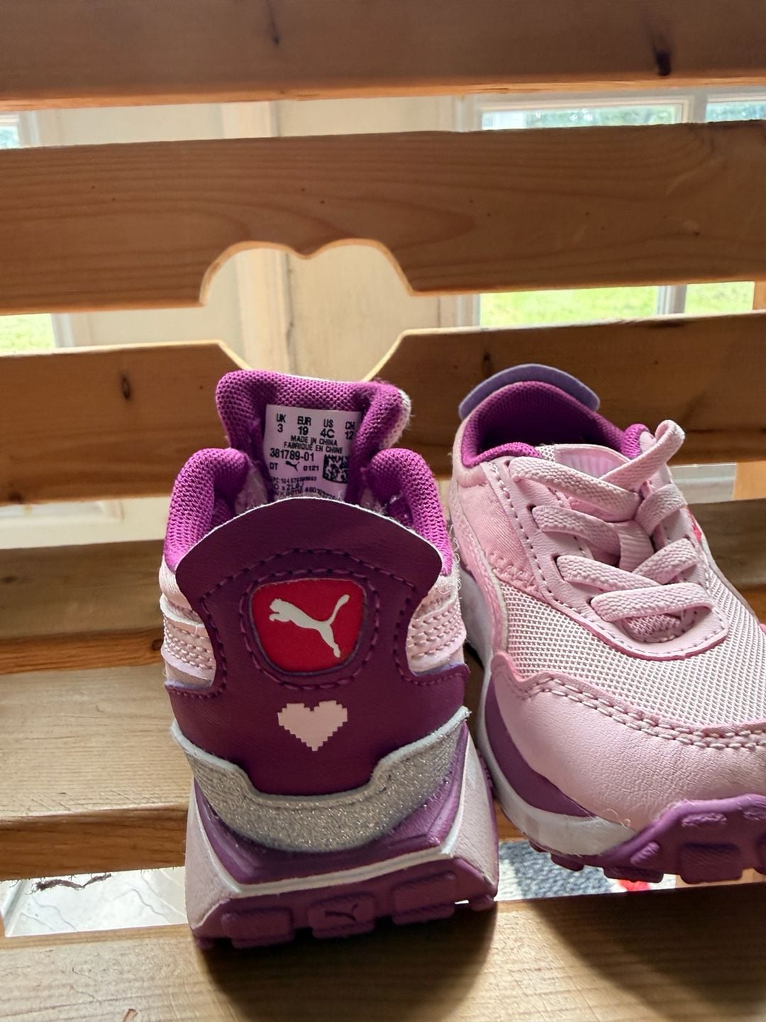 Puma R78 Voyage Infants Size 4C Pink Purple Sneakers 8