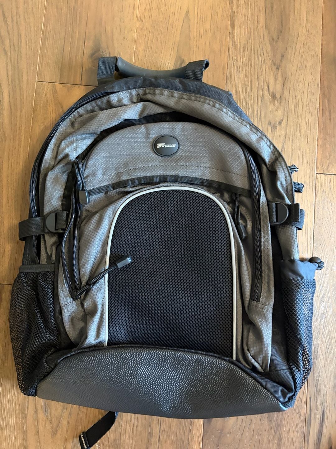 Targus Laptop Backpack Black Gray 2