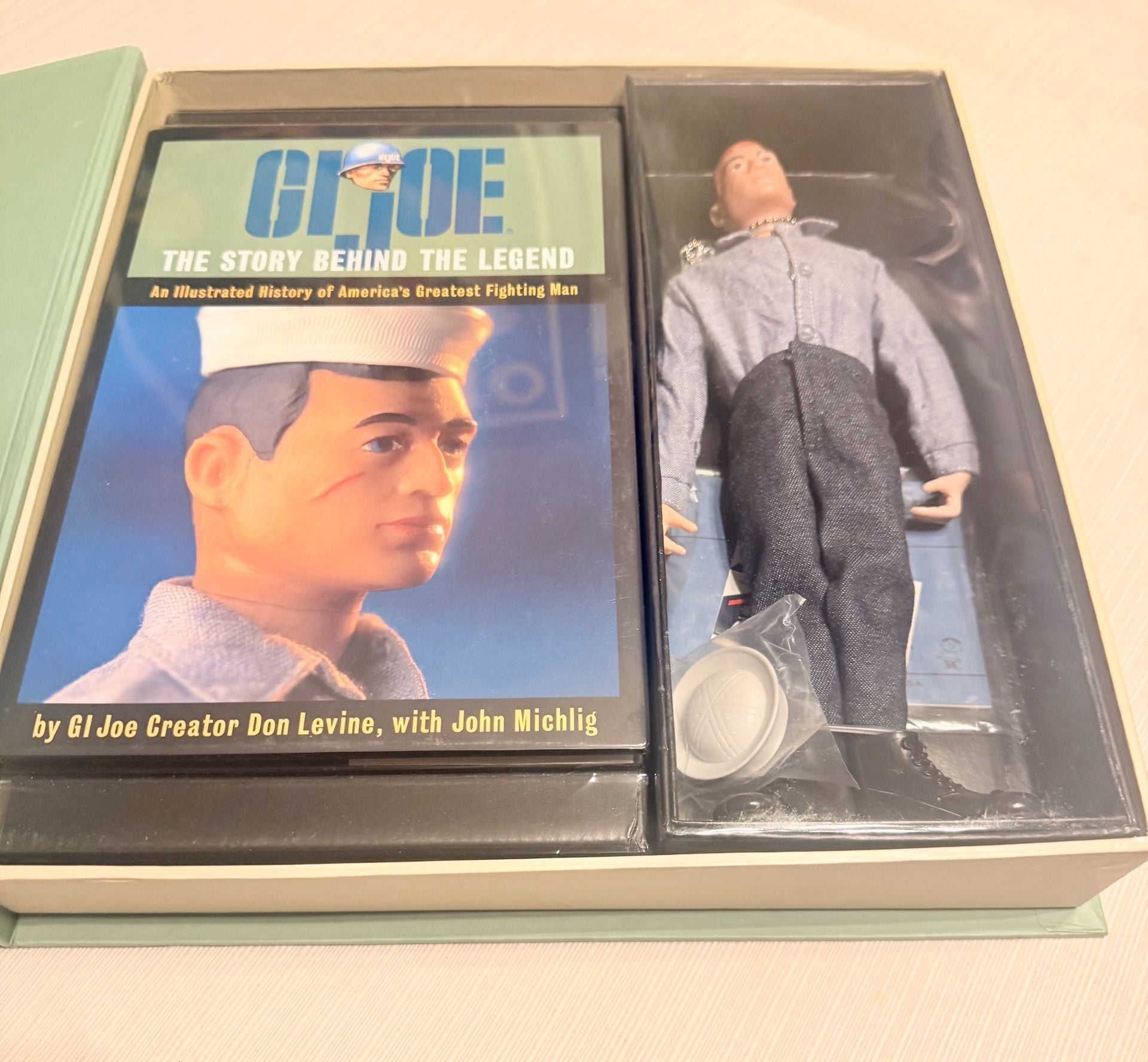 GI Joe Masterpiece Edition (1996): Action Sailor 12" Repro 1964 Figure & Book Vol II 2