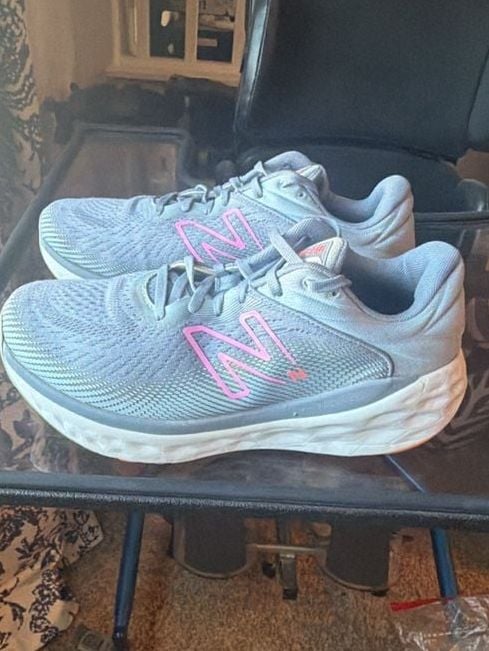 New Balance Fresh Foam X 840v1 Women’s Sneaker Size 10 Arctic Grey Raspberry 2