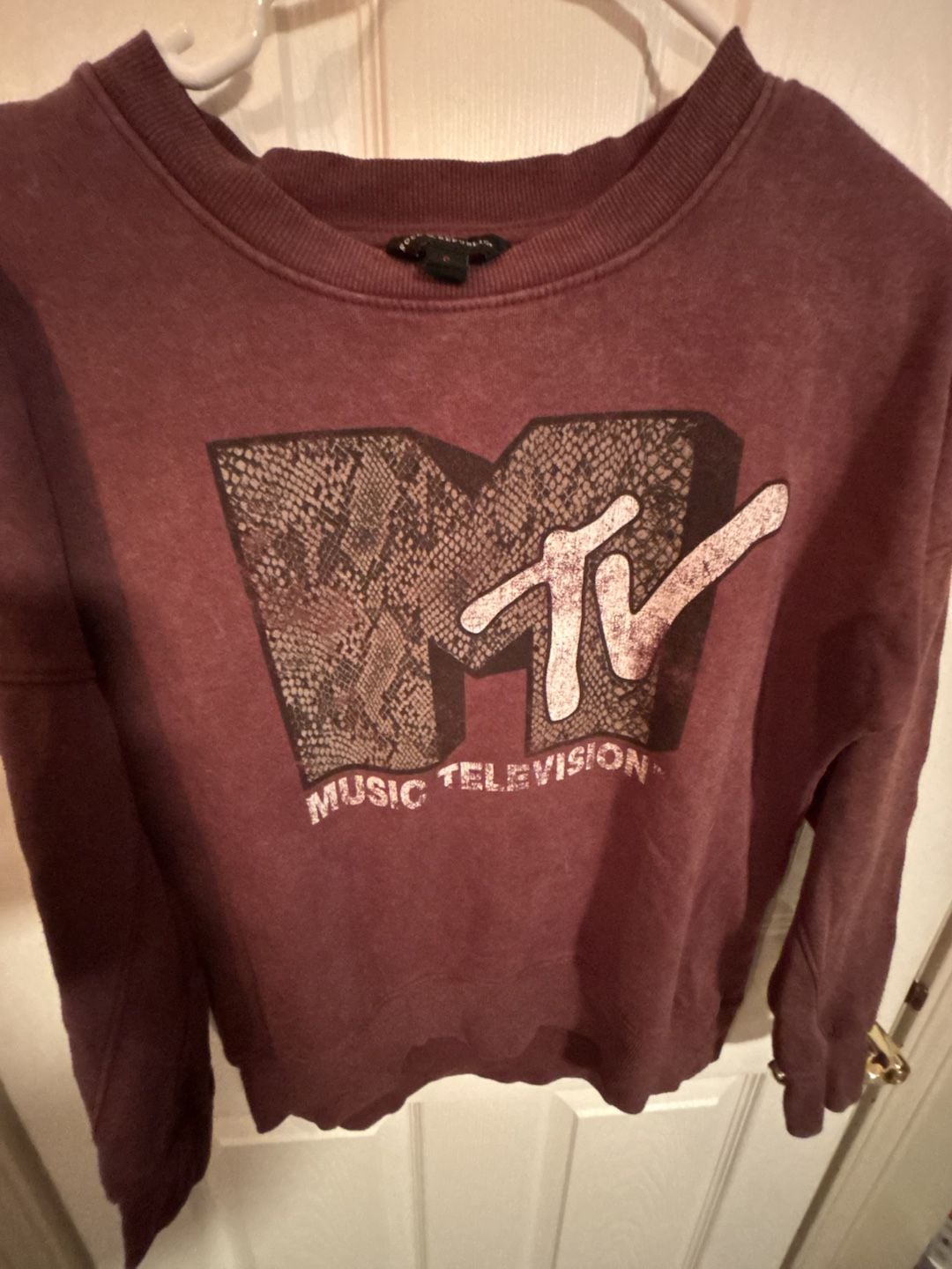 Rock & Republic MTV Sweatshirt Size S Maroon Graphic 3