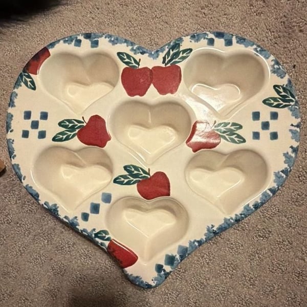 Chaparral Stoneware Heart Shaped Apple Muffin Cupcake Baking Dish