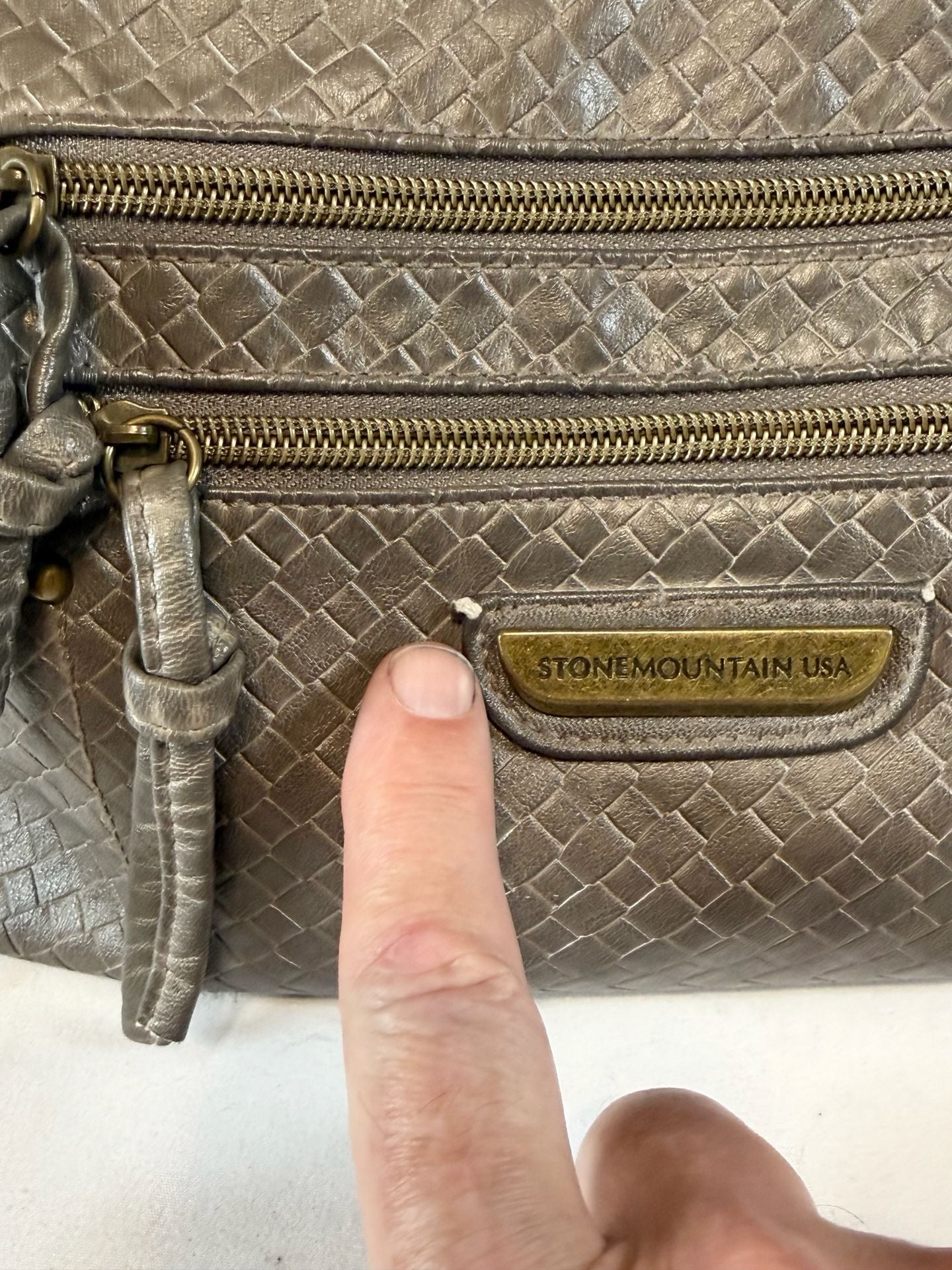 Stone Mountain USA Woven Crossbody Handbag Gray Y2K 2000s Quiet Luxury Indie Vanguard Hobo Bag 3