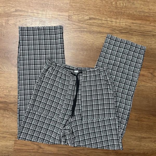 Lululemon Black and White Gingham Pants 