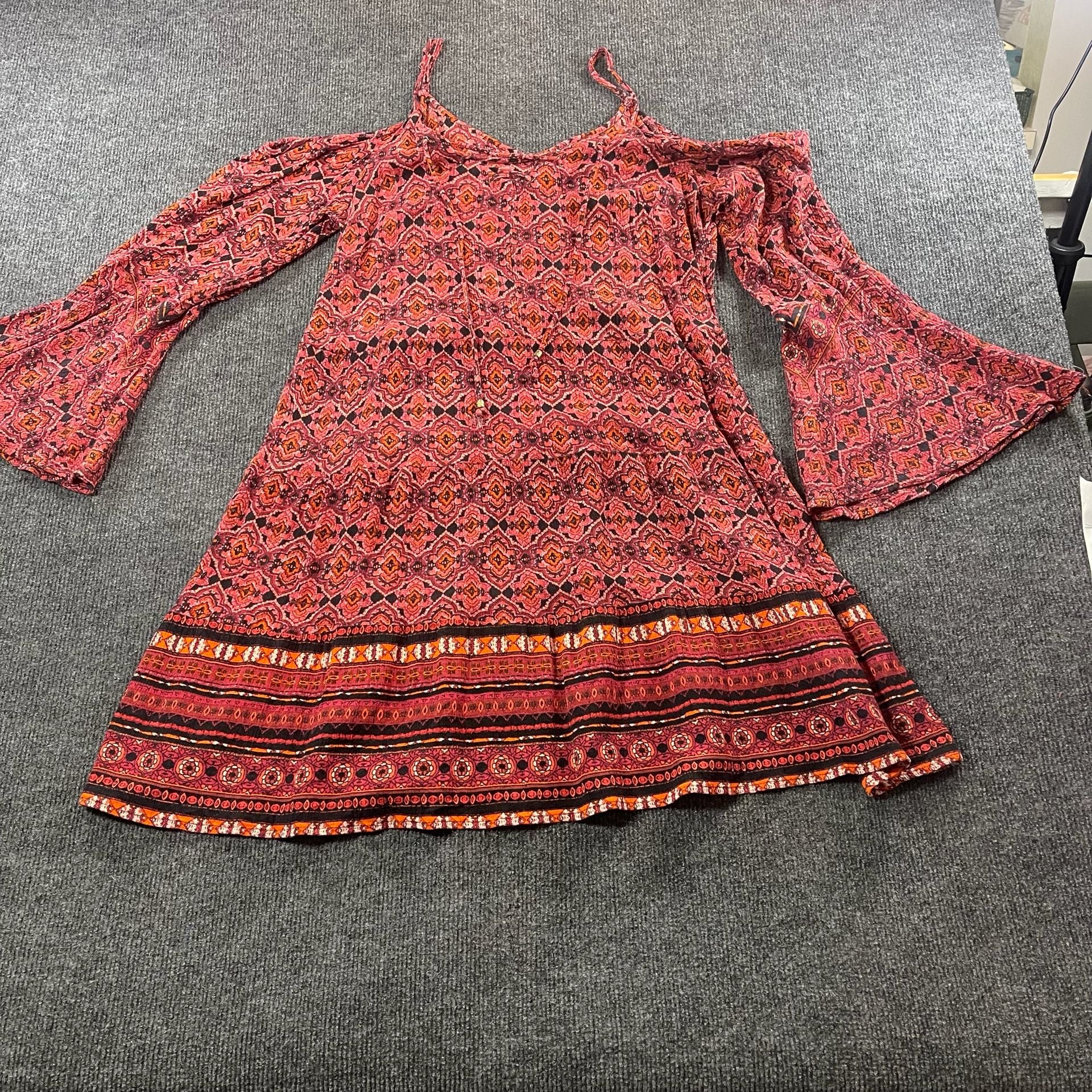 Xhilaration Boho Cold Shoulder Bell Sleeve Dress Red Orange 2