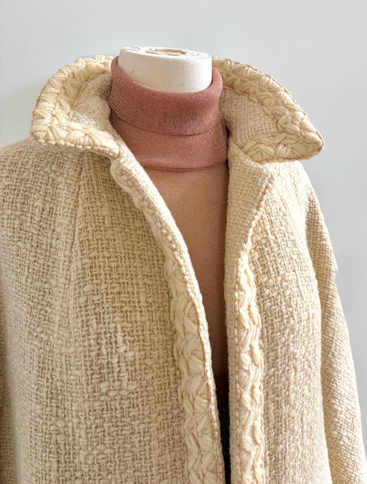 Vintage 1950s Cream Textured Wool Coat With Braided Trim 3