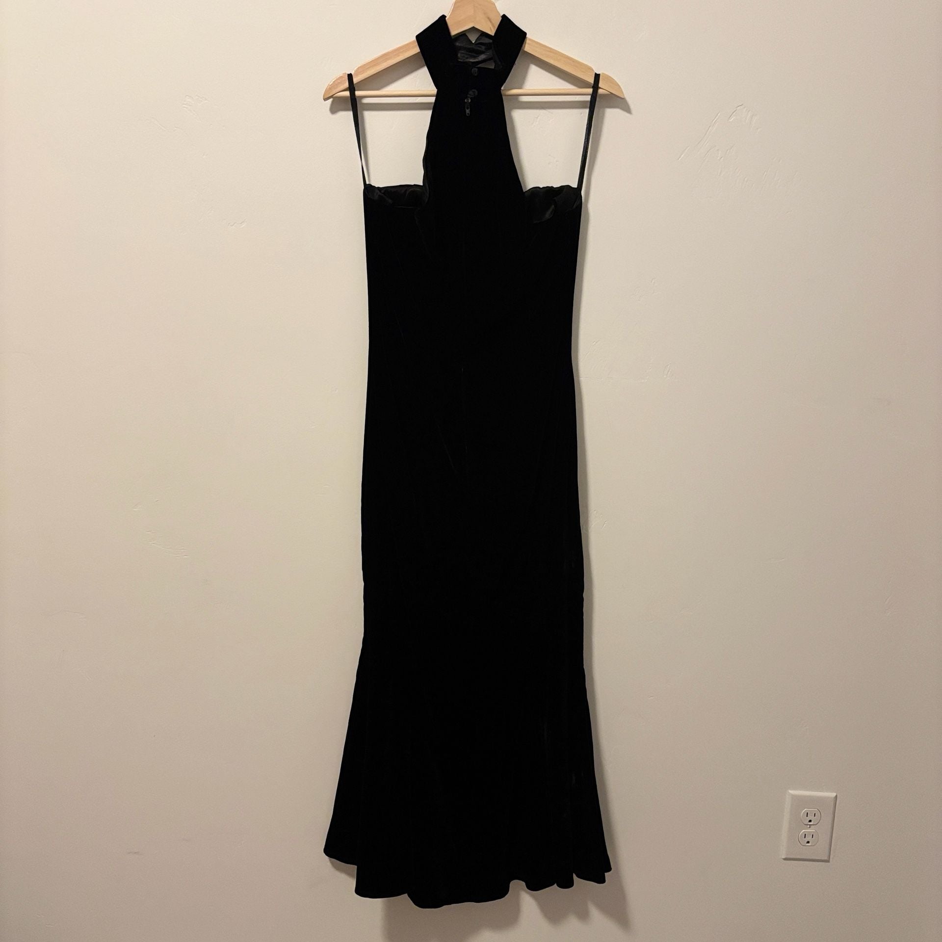 Vintage Gunne Sax Velvet Dress Size 9/10 Black Halter Pearl Accent 8