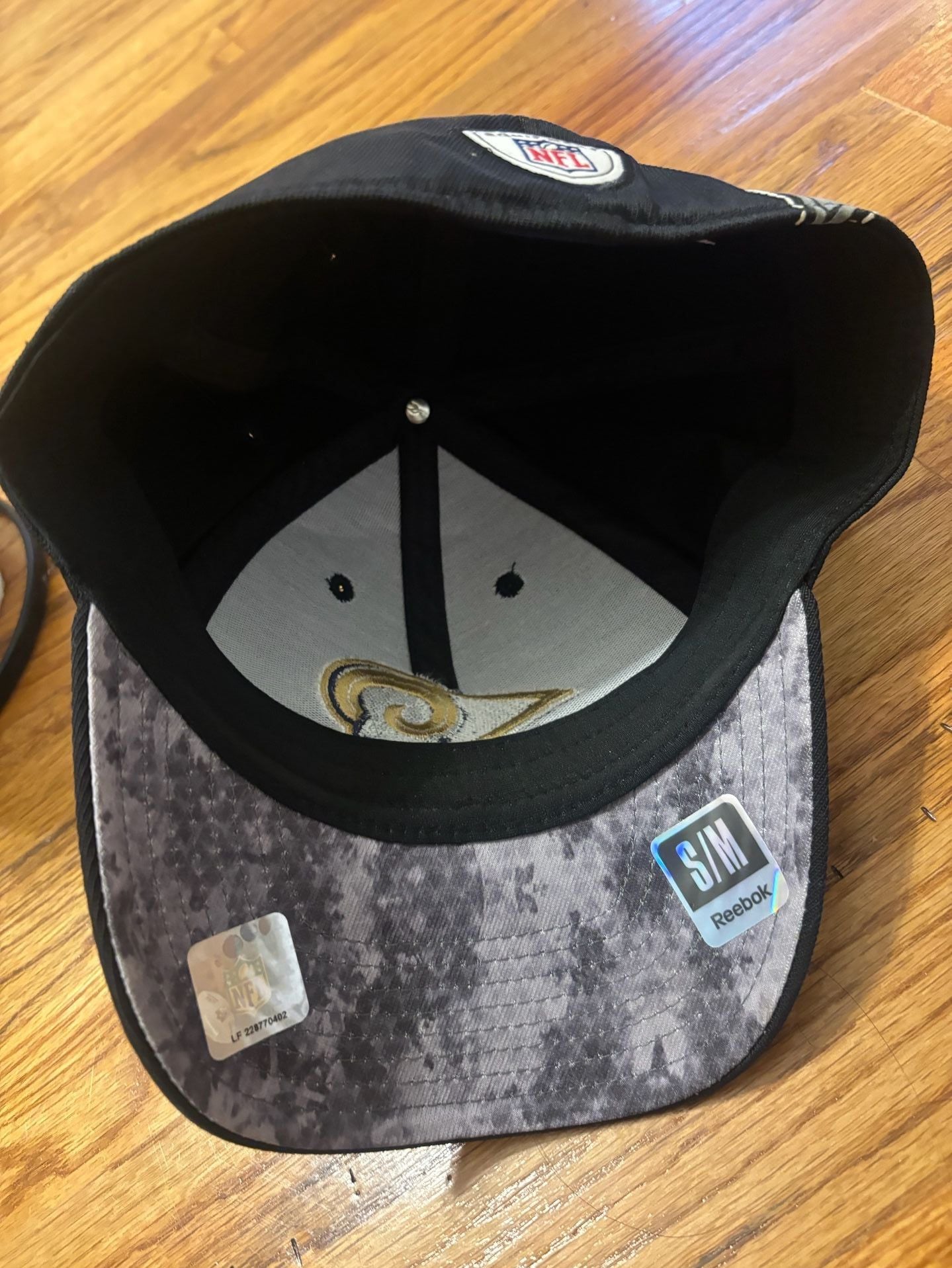 Reebok Los Angeles Rams Big Graphic Hat Size S/M Black NFL Fitted Cap 7