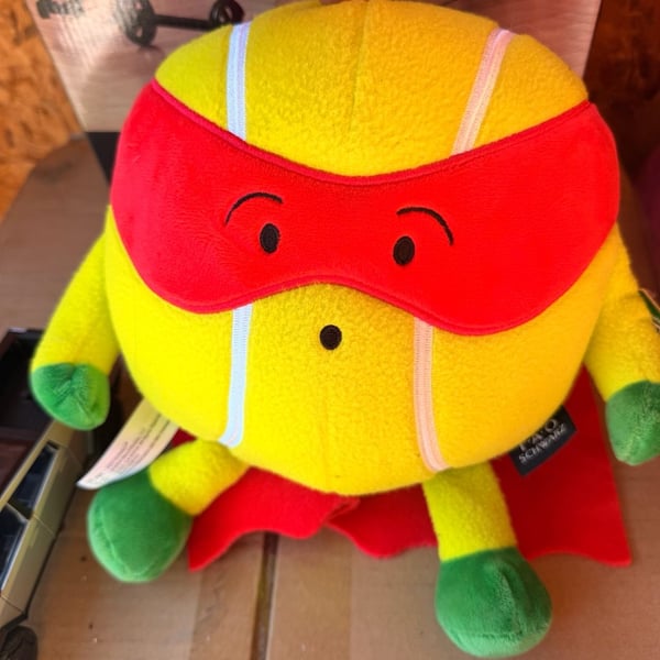 FAO Schwarz Heroes of the Game 7.5" tennis Plush : ,