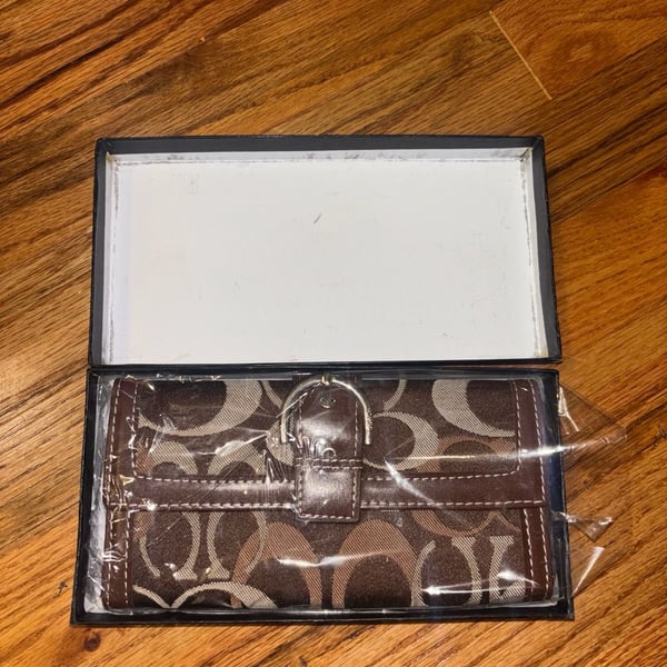 Coach Signature C Brown Canvas Leather Checkbook Wallet With Belt Buckle