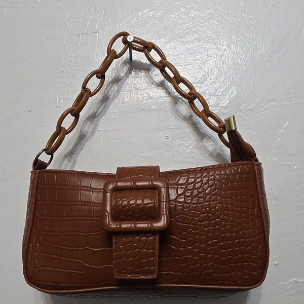  Crocodile Embossed Buckle Decor Shoulder Bag Brown