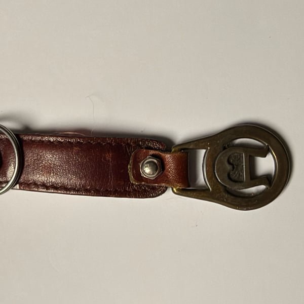 Aigner Vintage Leather Keychain Brown Brass Horseshoe Logo