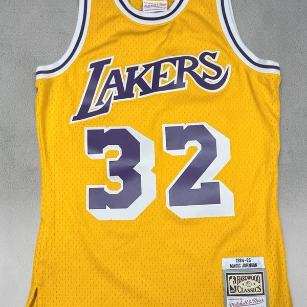 Mitchell & Ness Los Angeles Lakers Magic Johnson 1984-85 Jersey Size S