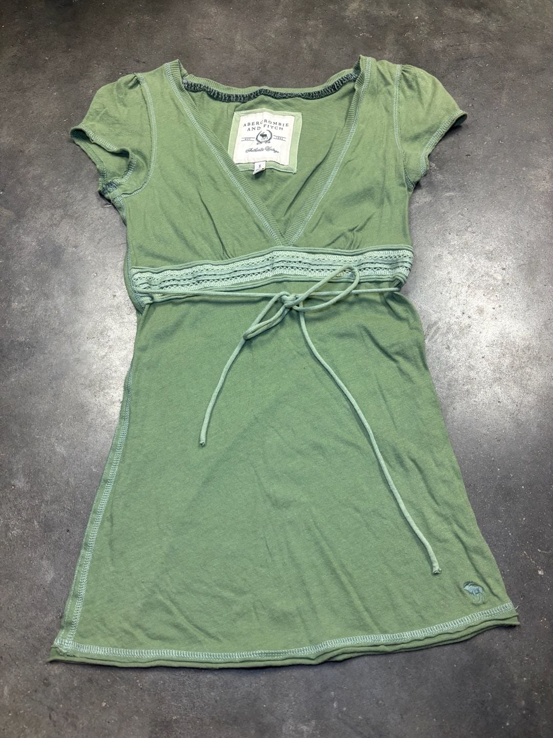 Abercrombie & Fitch Top Size S Green V-Neck Lace Y2K 4