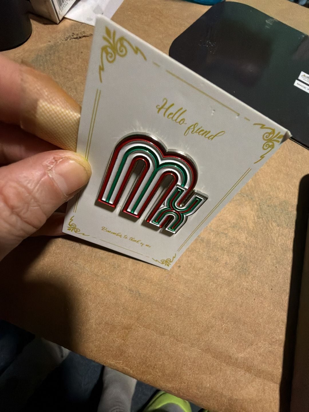J0019 Hello Friend Enamel Pin Mx Red Green White Lapel Pin 3