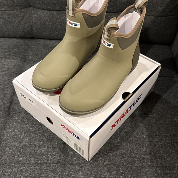 8M - XTRATUF Ankle Deck Boot Earth Brown