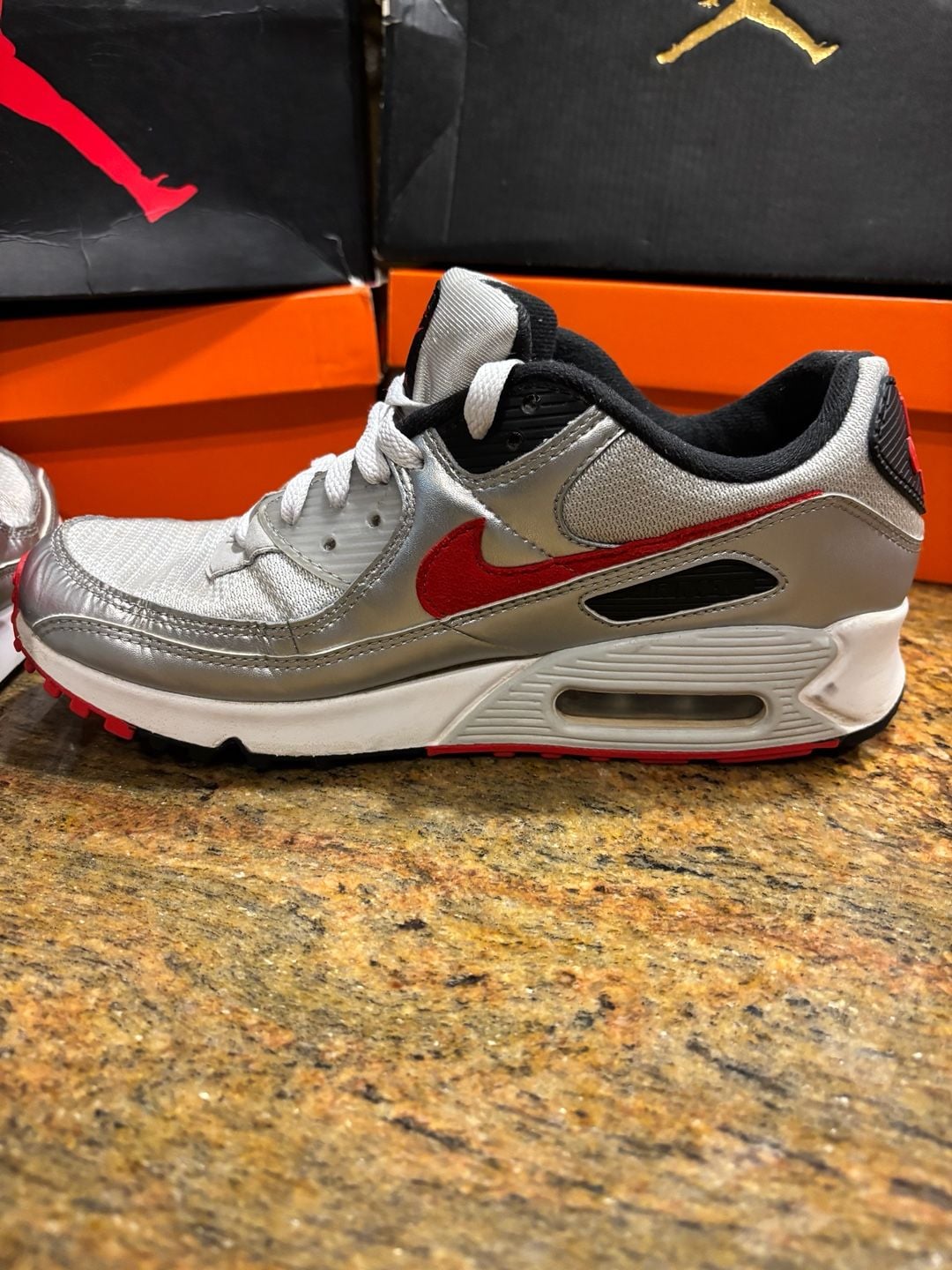 Nike Air Max 90 Size 9 Photon Dust Metallic Silver University Red 6