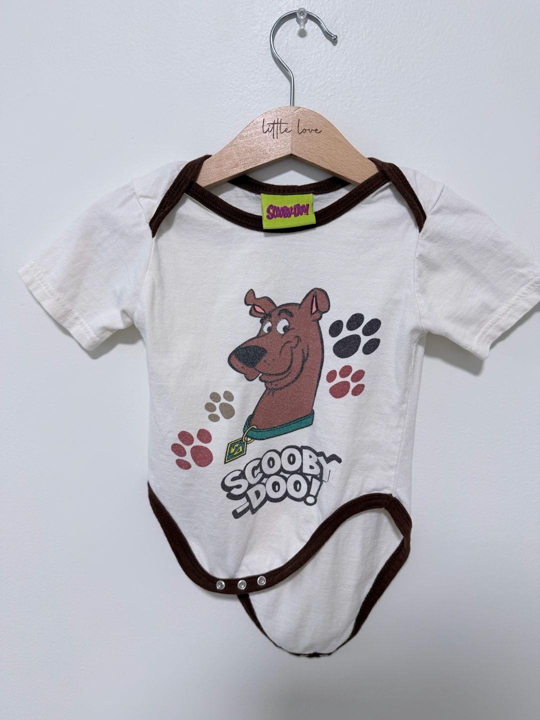 Vintage Scooby-Doo Bodysuit Size 12MOS White Brown Graphic Infant Baby Romper 1