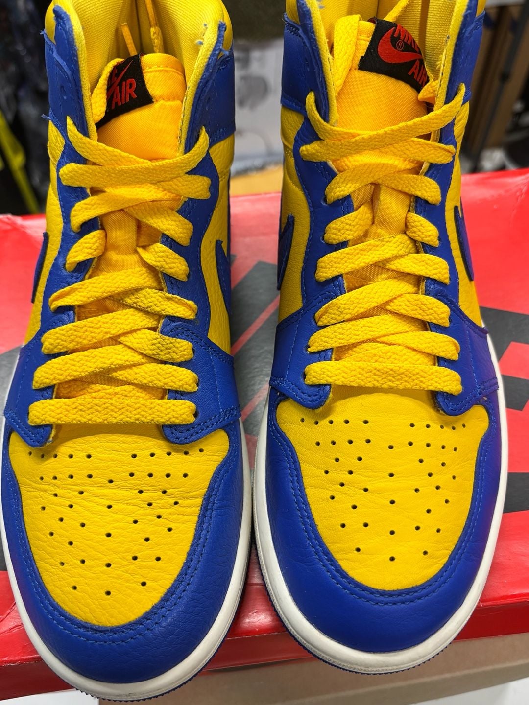 Air Jordan 1 Retro High OG Size 7.5W Reverse Laney 4