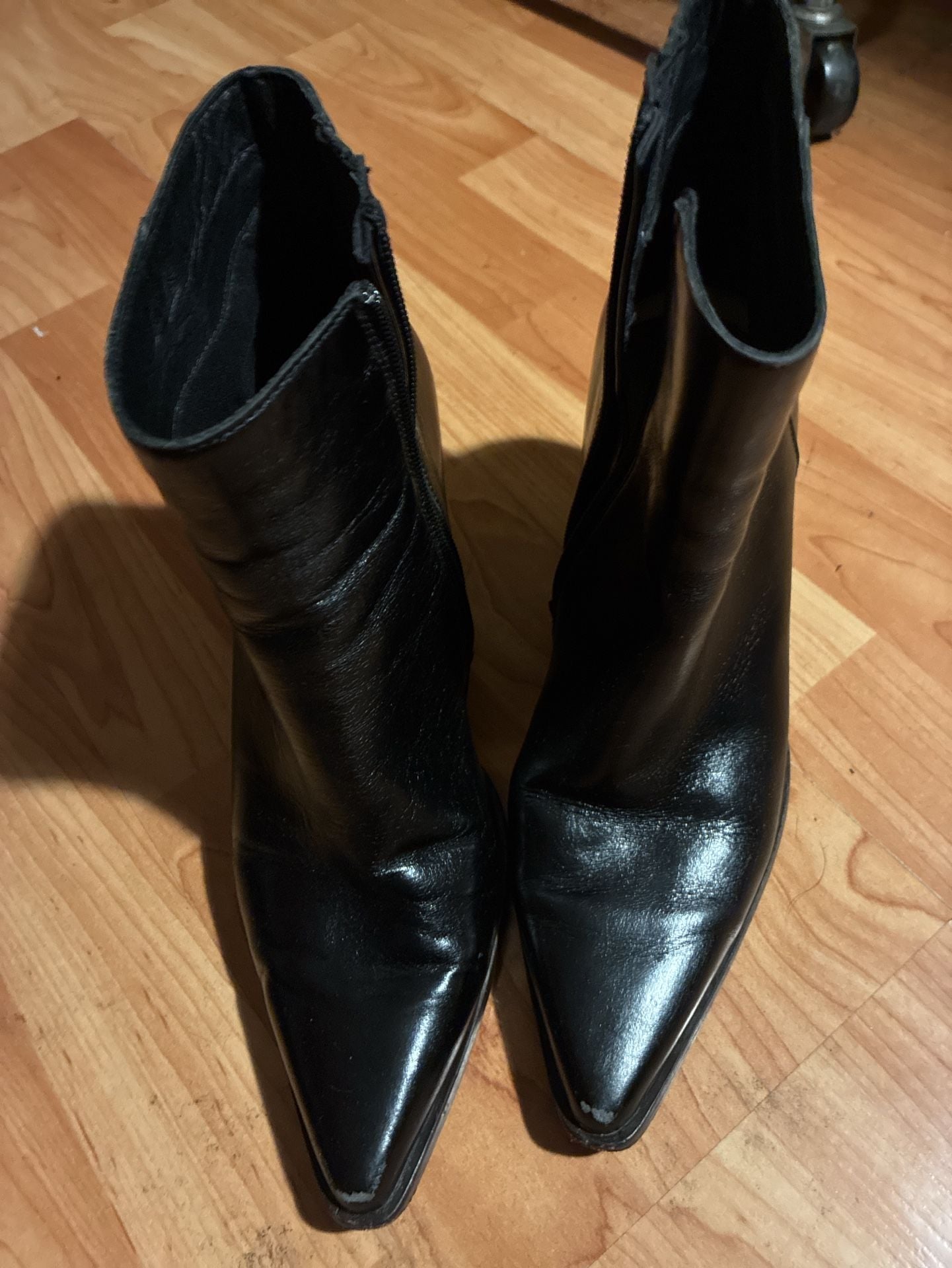Jeffrey Campbell Pointed Toe Heeled Ankle Boots Black Leather 7