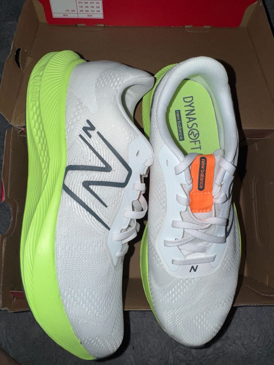 New Balance DynaSoft Pro Run V2 Size 9.5W / 8M White Lime Glow Shoes 4