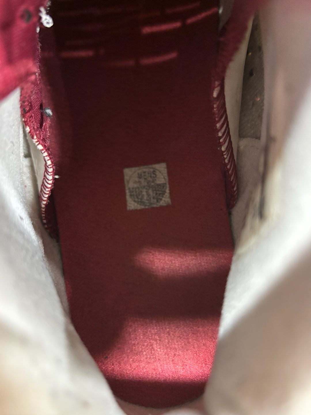 Jordan 6 Retro Maroon White Maroon High Top 2015 384664-116 11M 6