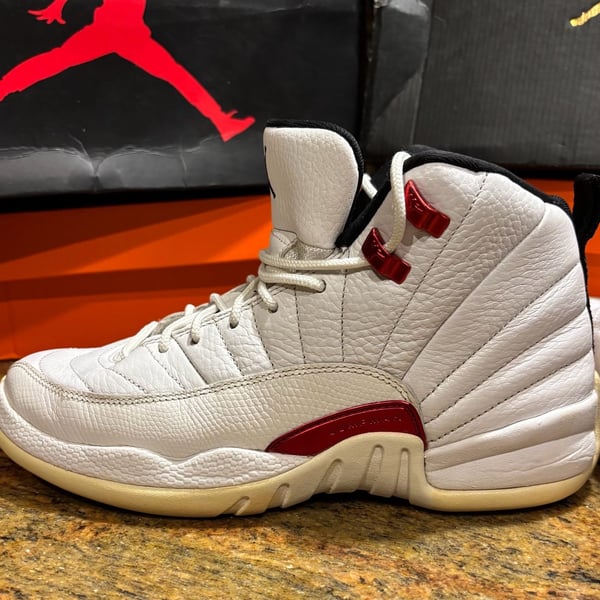 Jordan Air Jordan 12 Retro GS Size 7Y White Black University Red