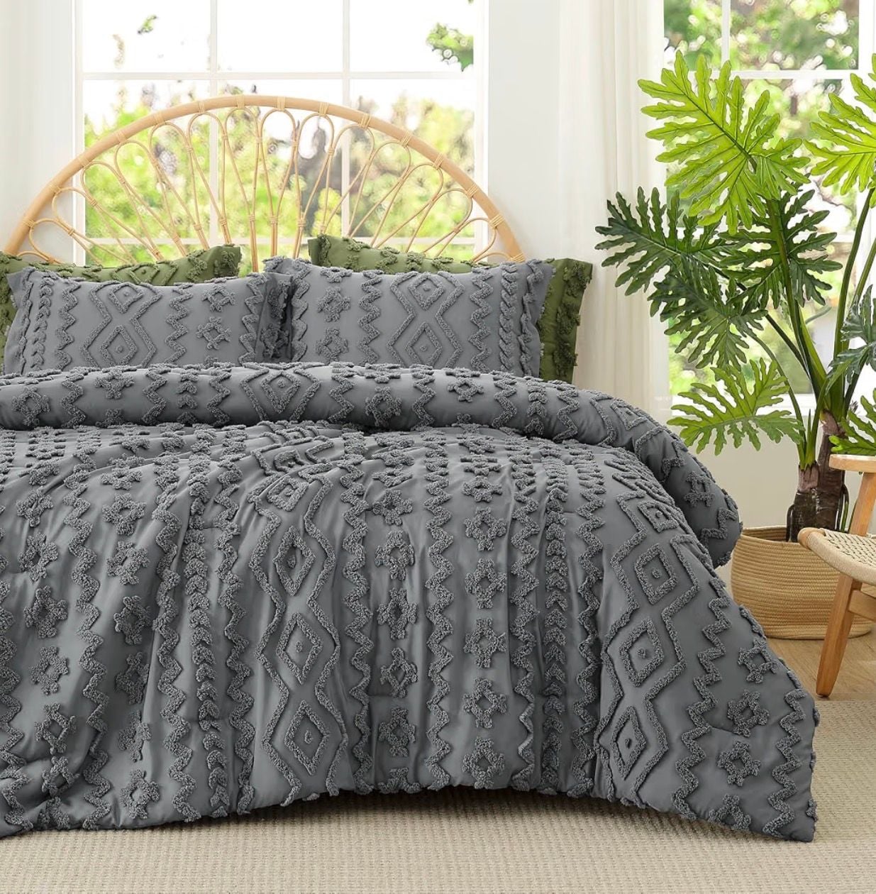 Amélie Home Tufted Boho Comforter Set King Size Charcoal Gray 3 Pieces 1