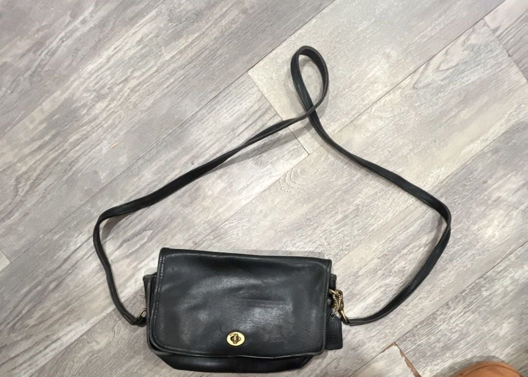 Coach Vintage Black Leather Convertible Crossbody Bag 2