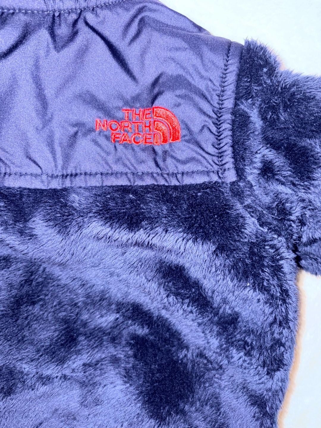 The North Face Oso Fleece Hoodie Size 6-12M Navy Red 6
