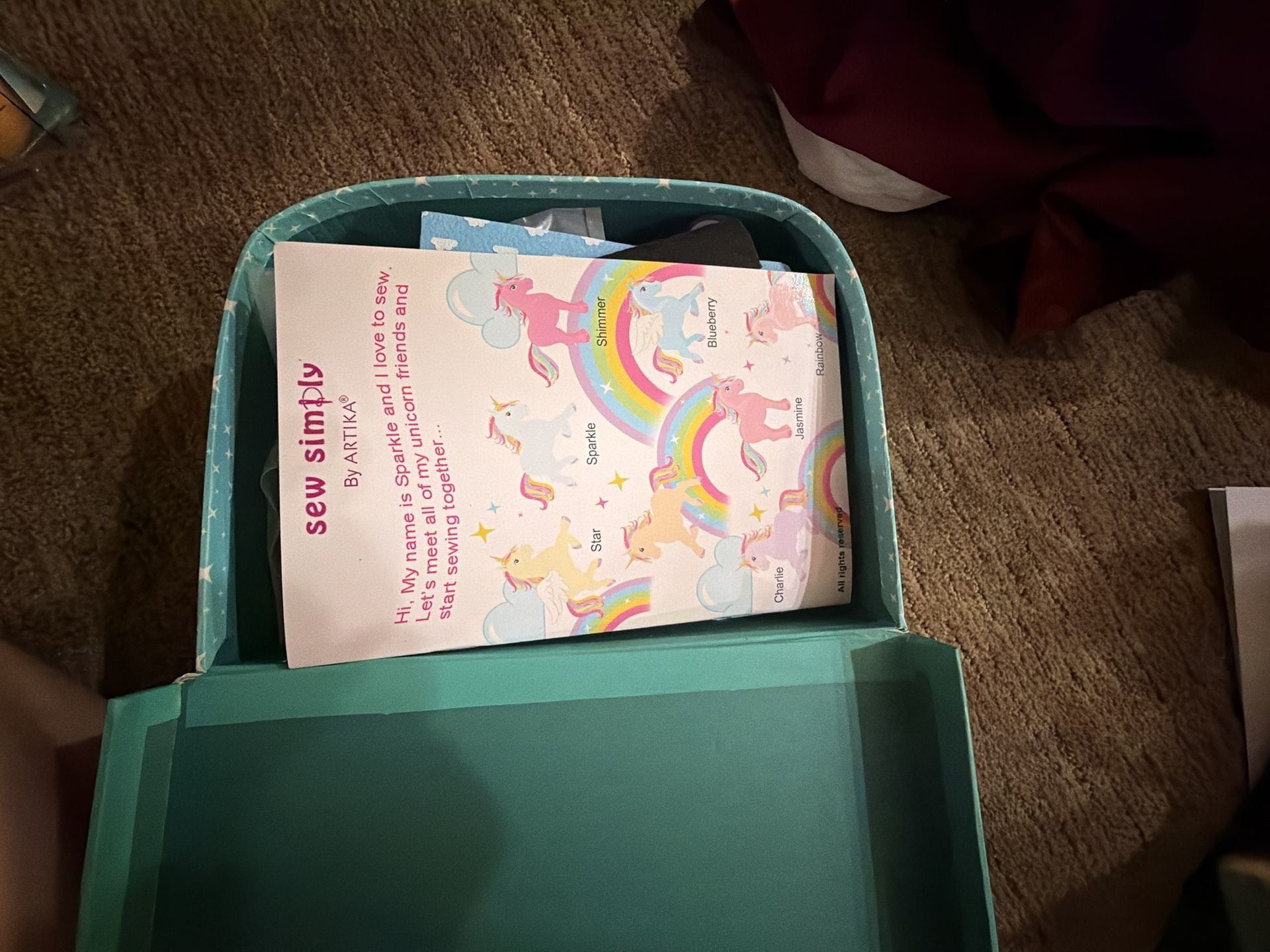 Artika Sew Simply Unicorn Sewing Kit Carrying Case 2