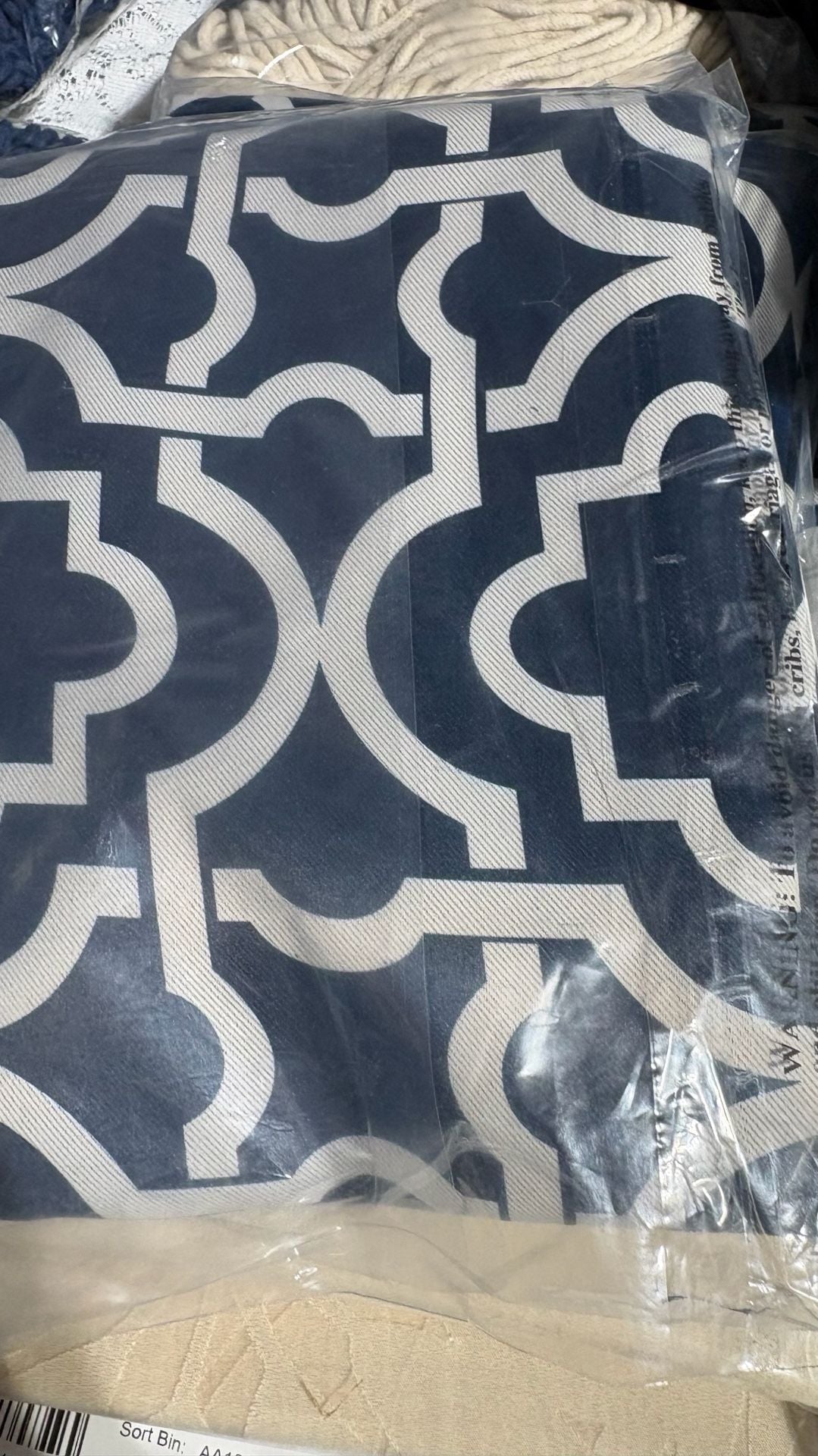 2 BNIP Sun Zero Barnett Trellis 40 in. x 63 in. Navy Blackout Curtain 3