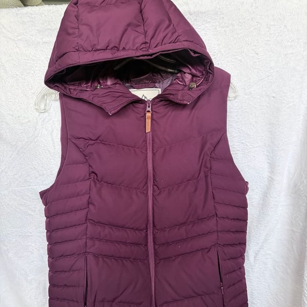 Alpine Design Puffer Vest Size S Plum Hooded Quilted Full Zip