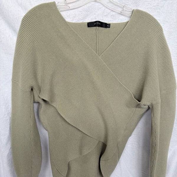 ZCSIA Wrap Sweater Size M Green Criss Cross V-Neck Ribbed Pullover