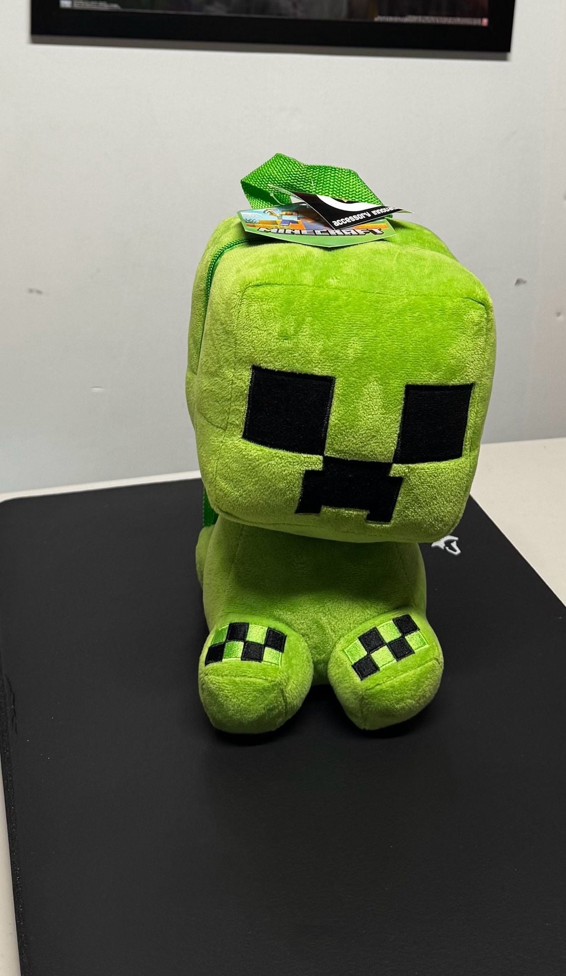 B9 Minecraft Creeper Plush Backpack Green NWT 2