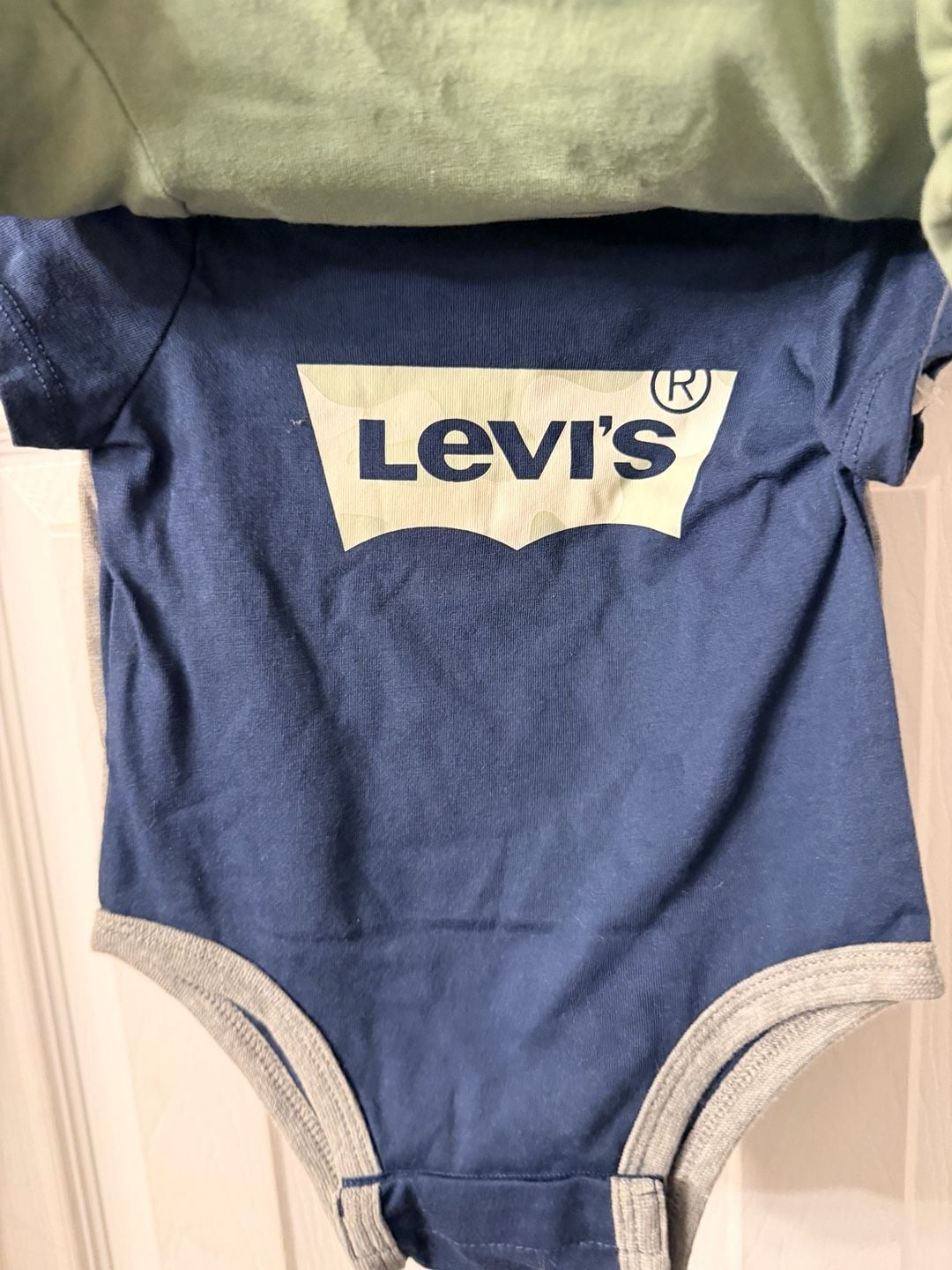 Levi's Bodysuits Size 3M 3-Pack Star Graphic 3