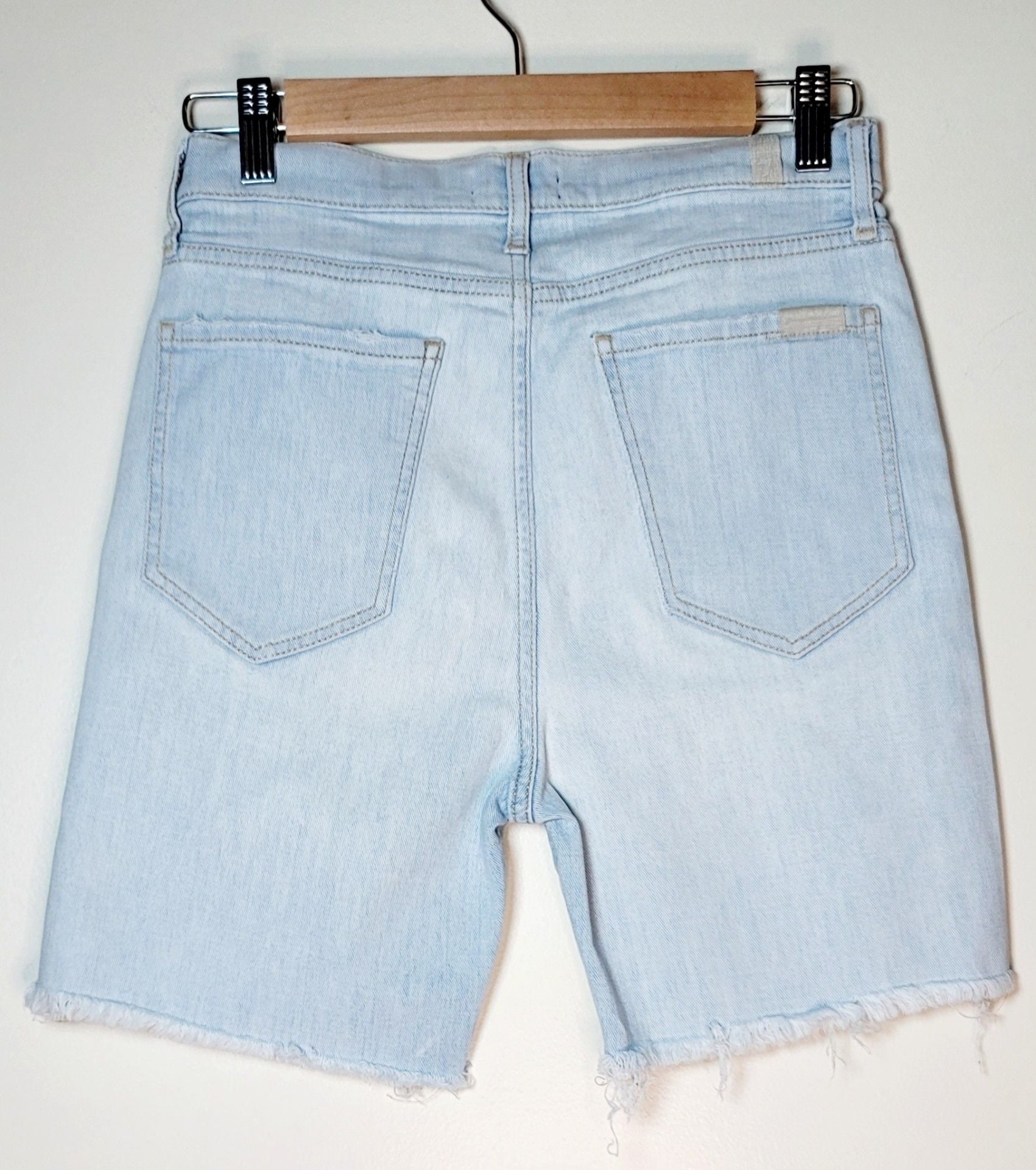 7 For All Mankind Bike Short Size 27 Light Wash Raw Hem Denim 3